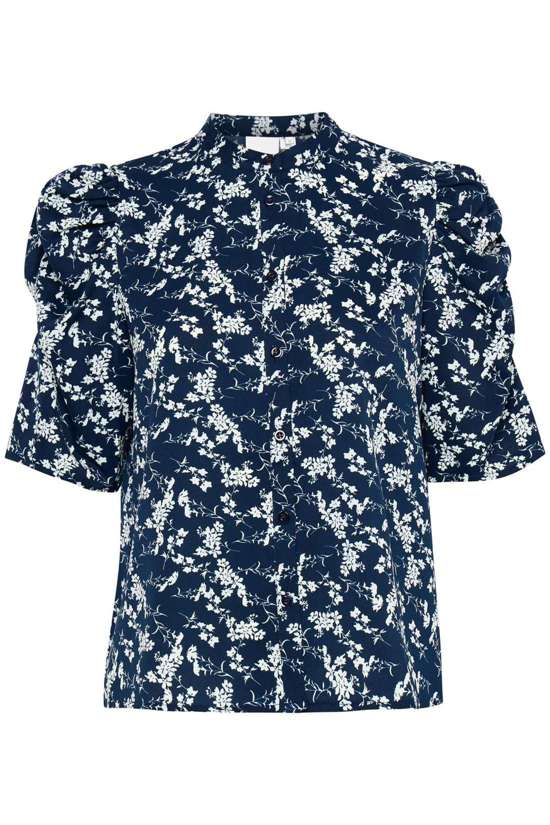 Total Eclipse/White Flower