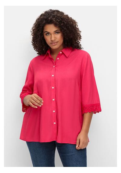 Блузка-рубашка, с кружевом на рукавах 3/4, мягкая, струящаяся.
