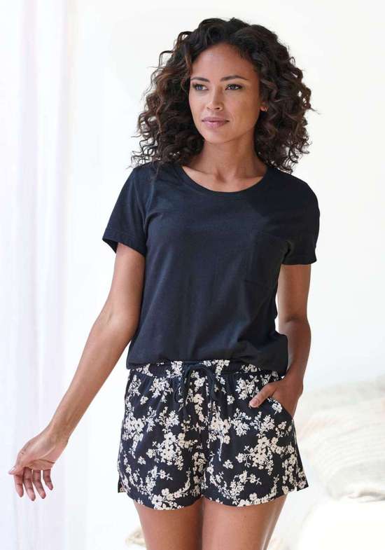 schwarz weiß geblümt