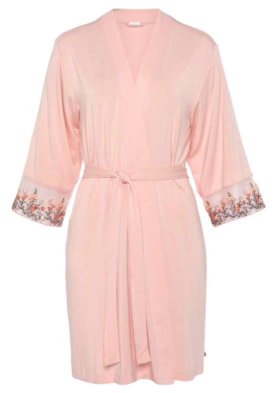 светло-розовый