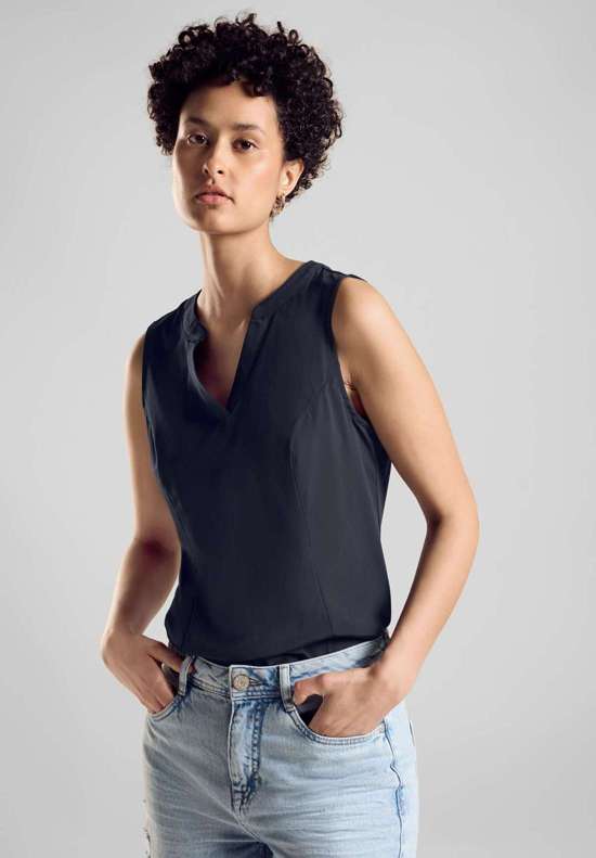 глубокий синий