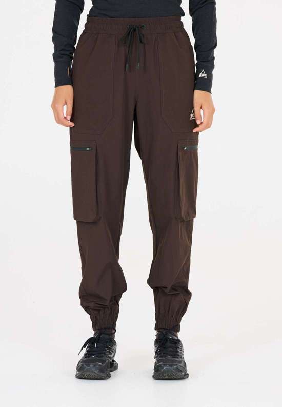 коричневый