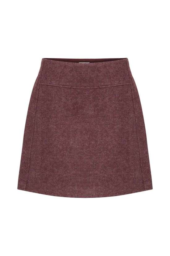 красно-коричневый