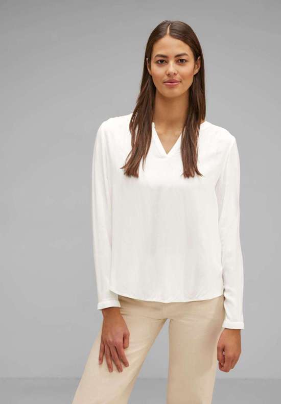 грязно-белый