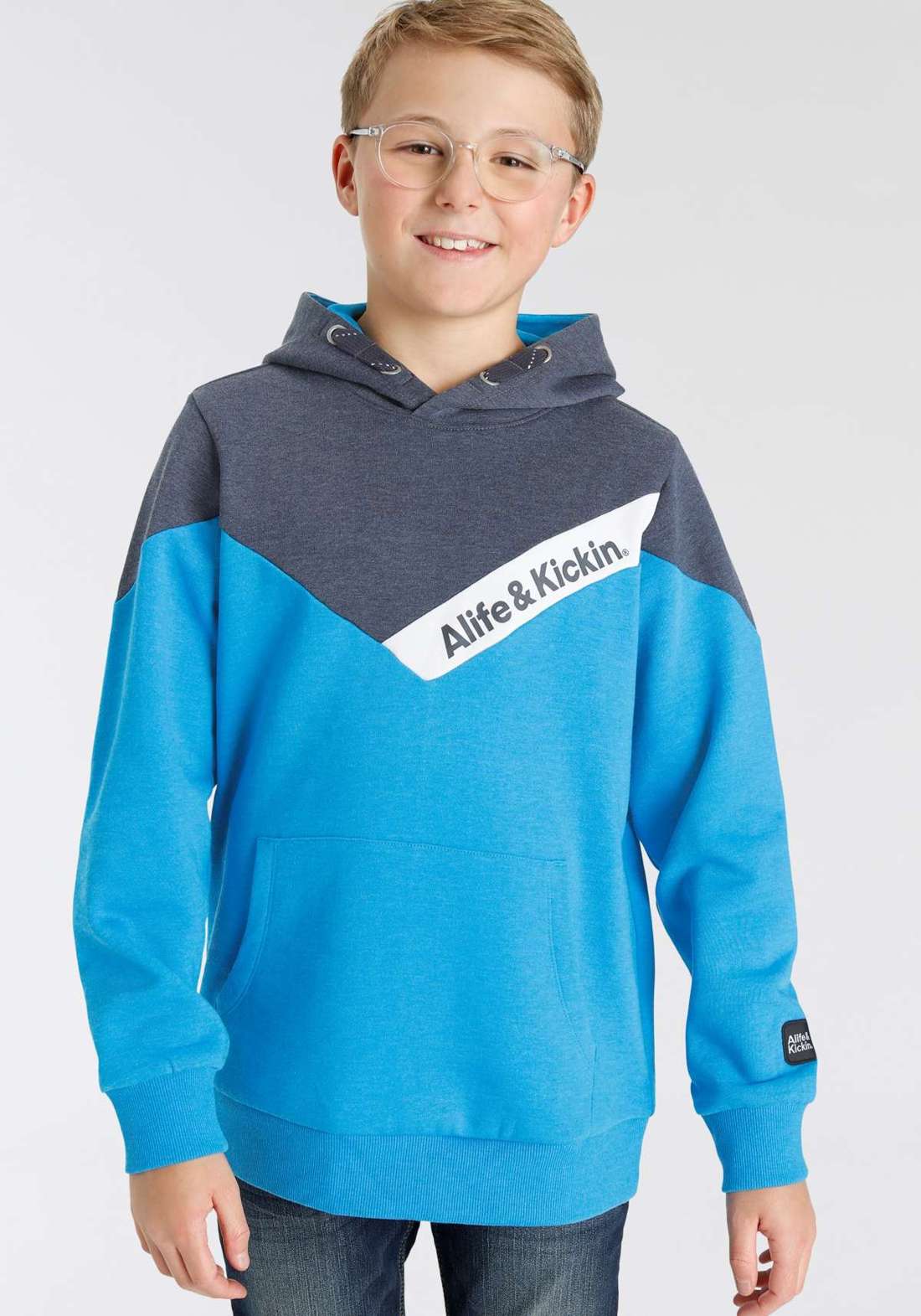 Толстовка с капюшоном, в пестром качестве