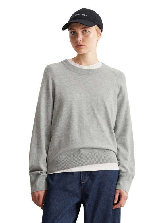 светло-серый