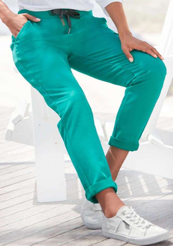 сине-зеленый