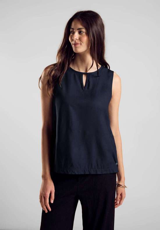 глубокий синий