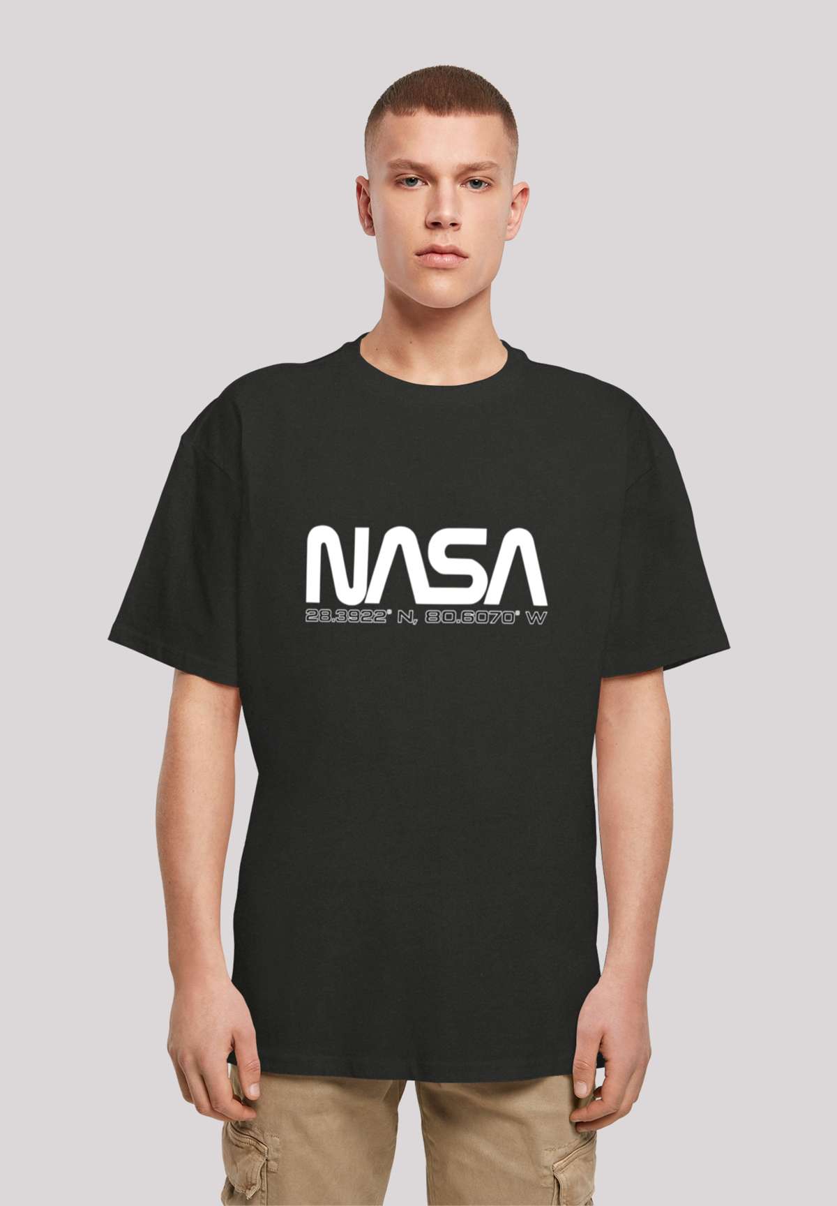 футболка NASA worm