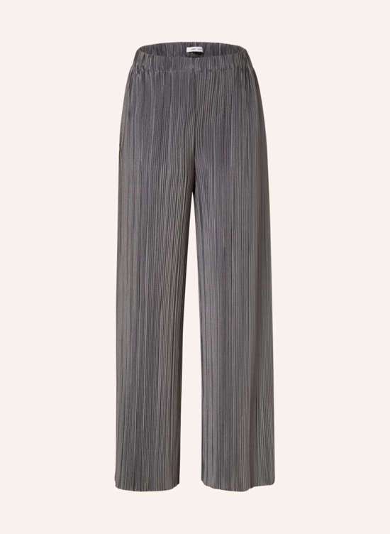 темно-серый