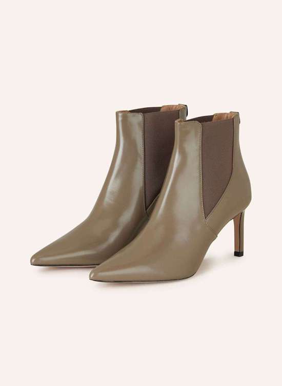 коричневый