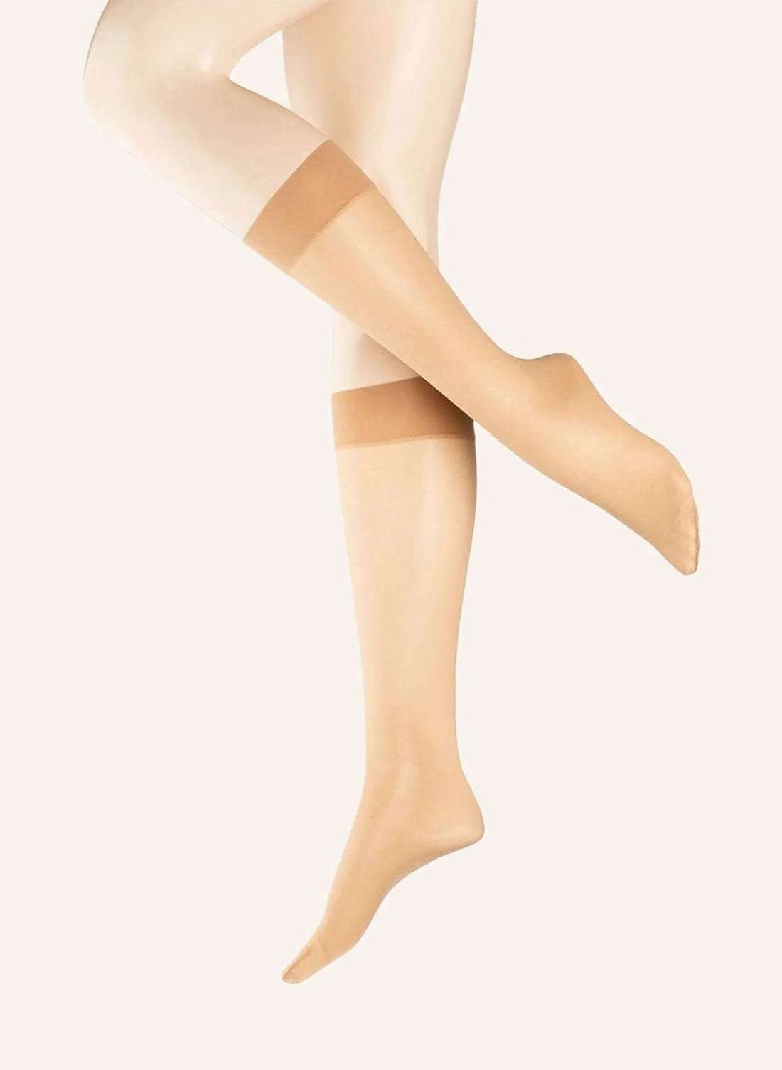В упаковке 3 тонких гольфа SATIN TOUCH