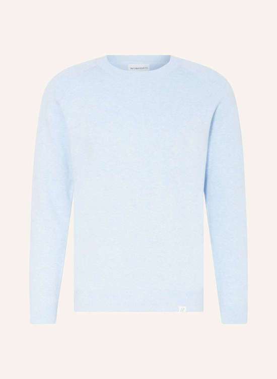 светло-синий