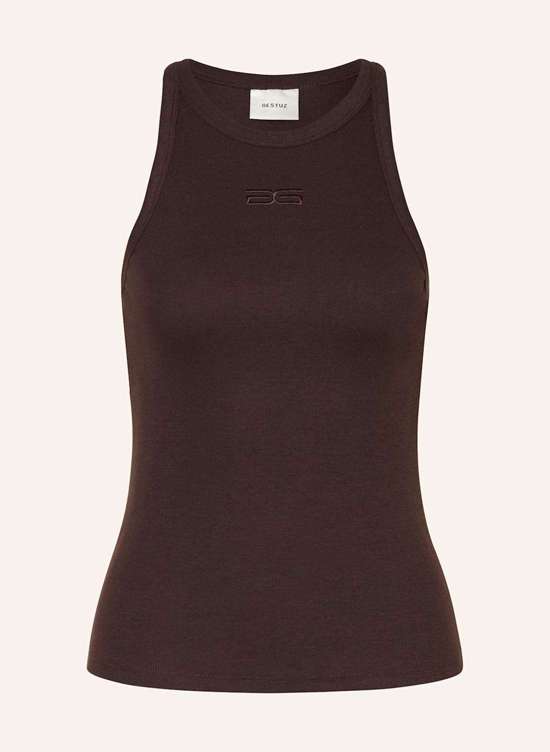 темно-коричневый