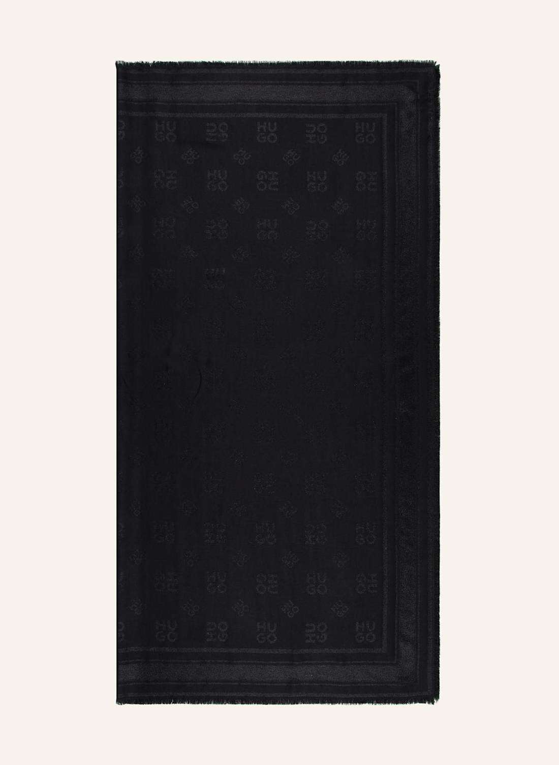 Шаль из блестящей пряжи