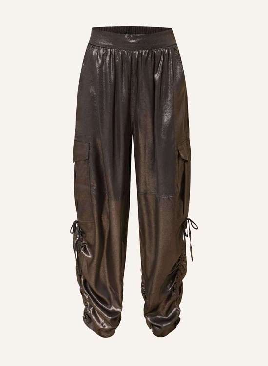 коричневый