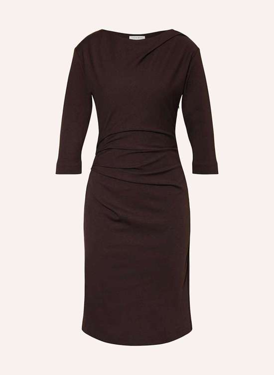 темно-коричневый