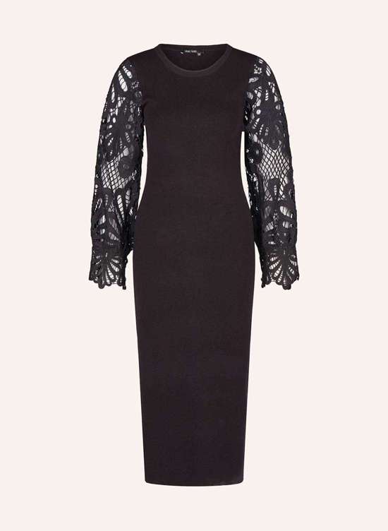 Трикотажное платье