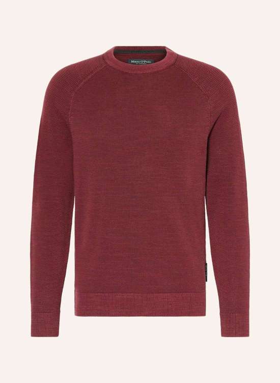 темно-красный