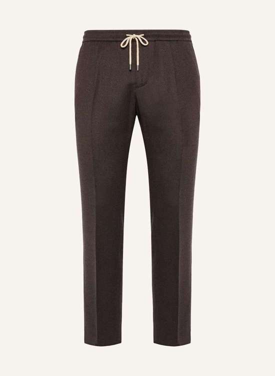 коричневый