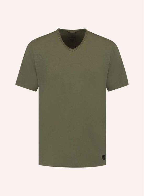 темно-зеленый