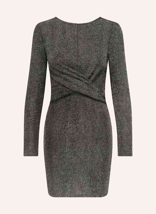 серебристый