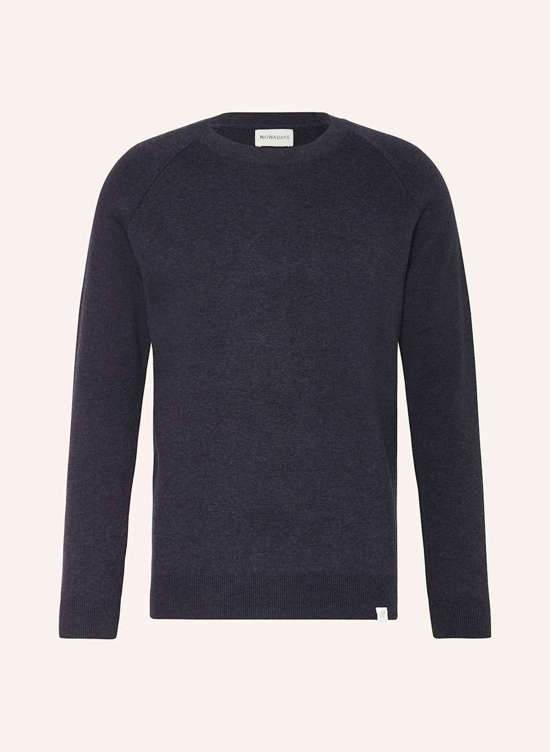 темно-синий