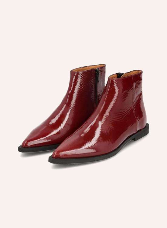 темно-красный