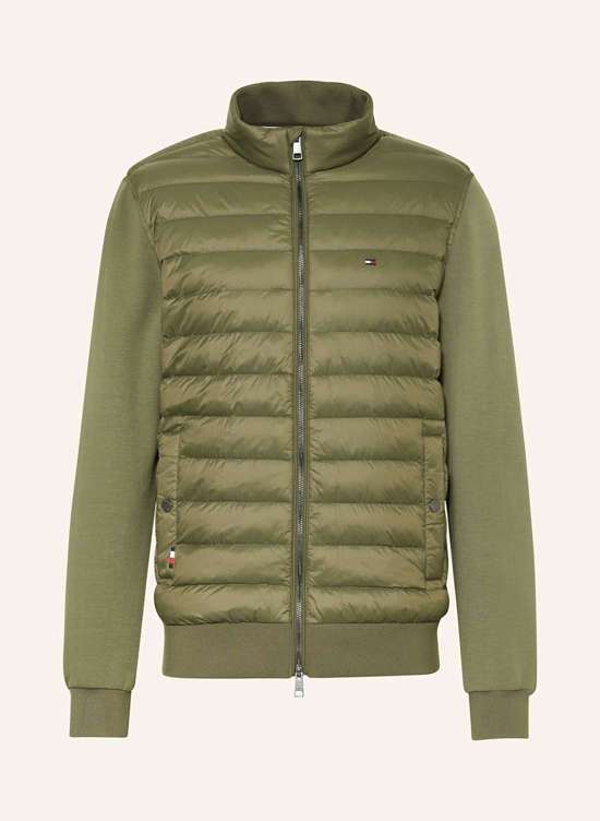 темно-зеленый