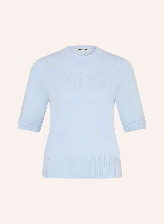 светло-синий