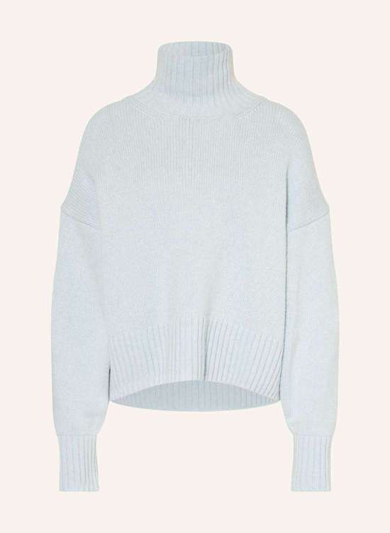 светло-синий