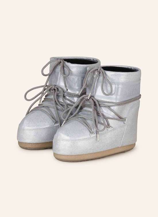 серебристый