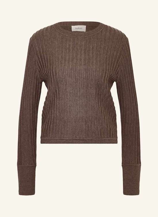 темно-коричневый