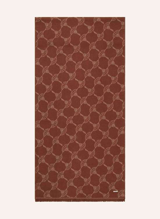 коричневый