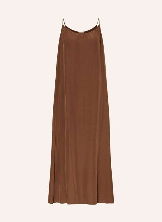 коричневый