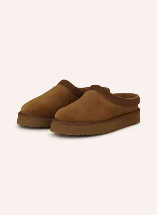 коричневый