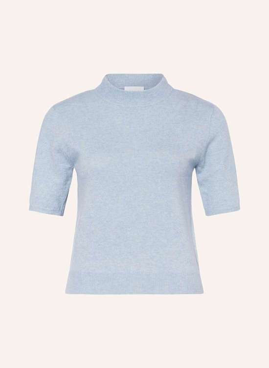 светло-синий