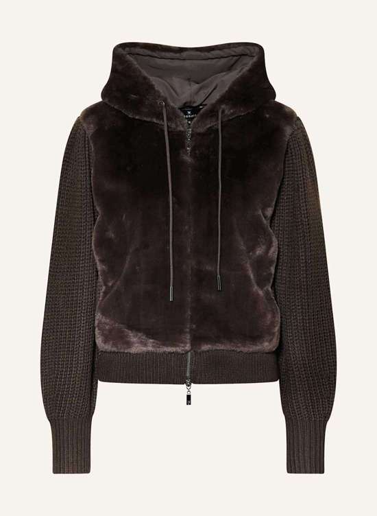 темно-коричневый