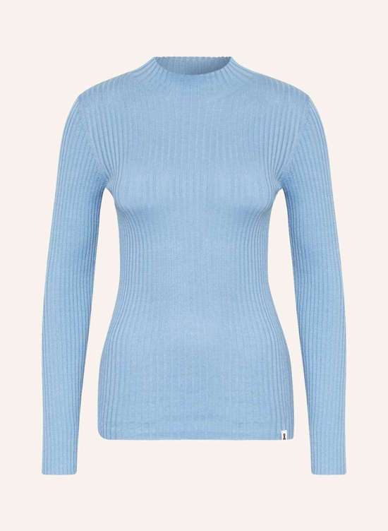 светло-синий