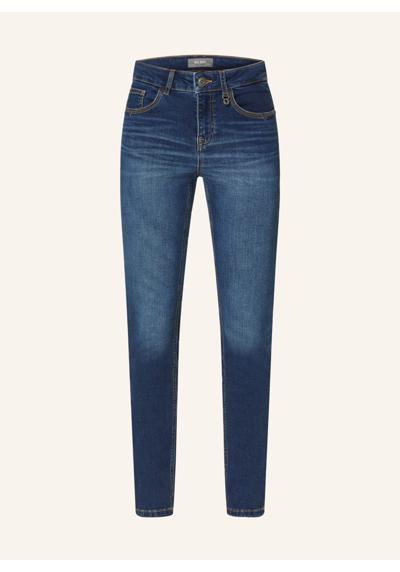 447 dark blue
