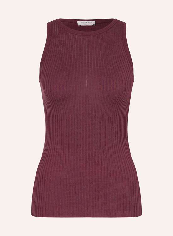 темно-красный