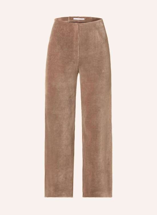 коричневый