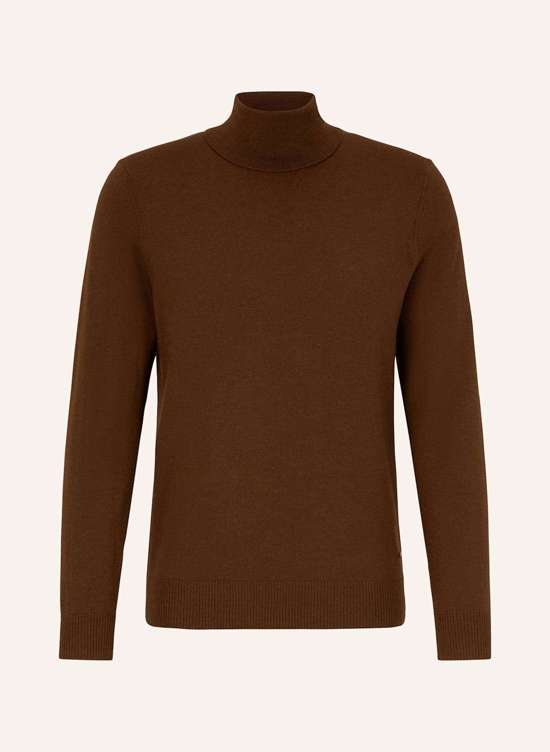 коричневый