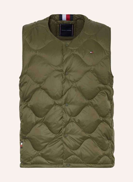 Пуховой жилет