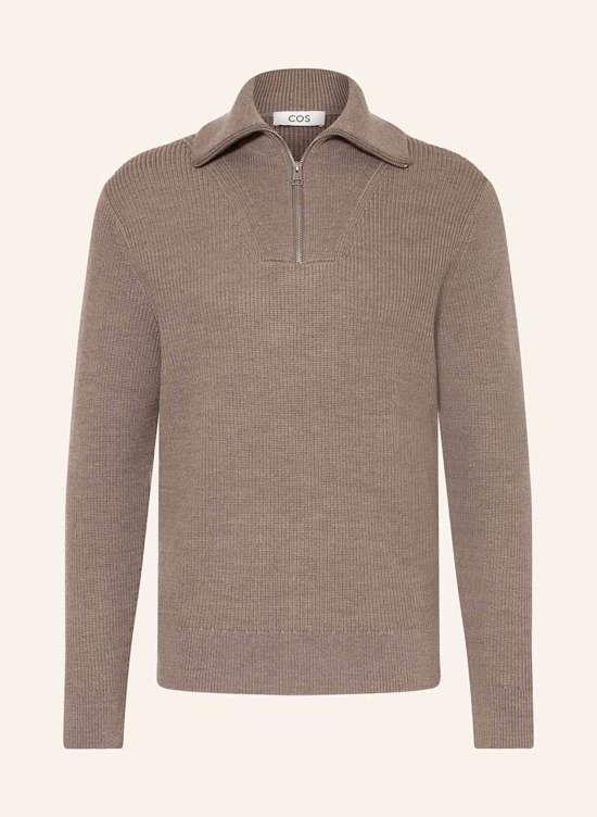 коричневый