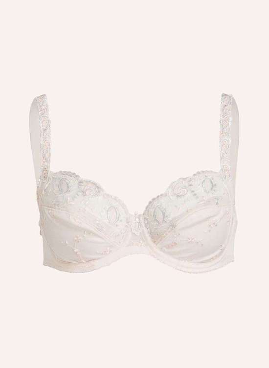 светло-розовый