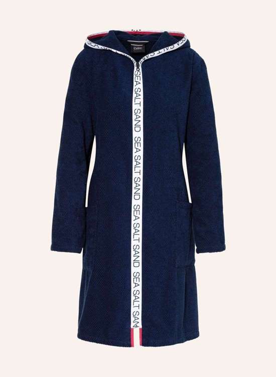 Женский халат с капюшоном