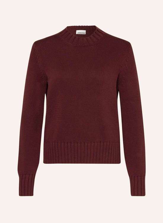 темно-красный