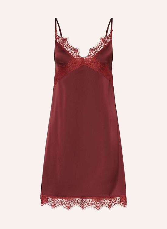 темно-красный