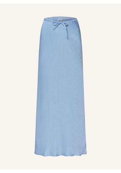 c7328 azurine blue